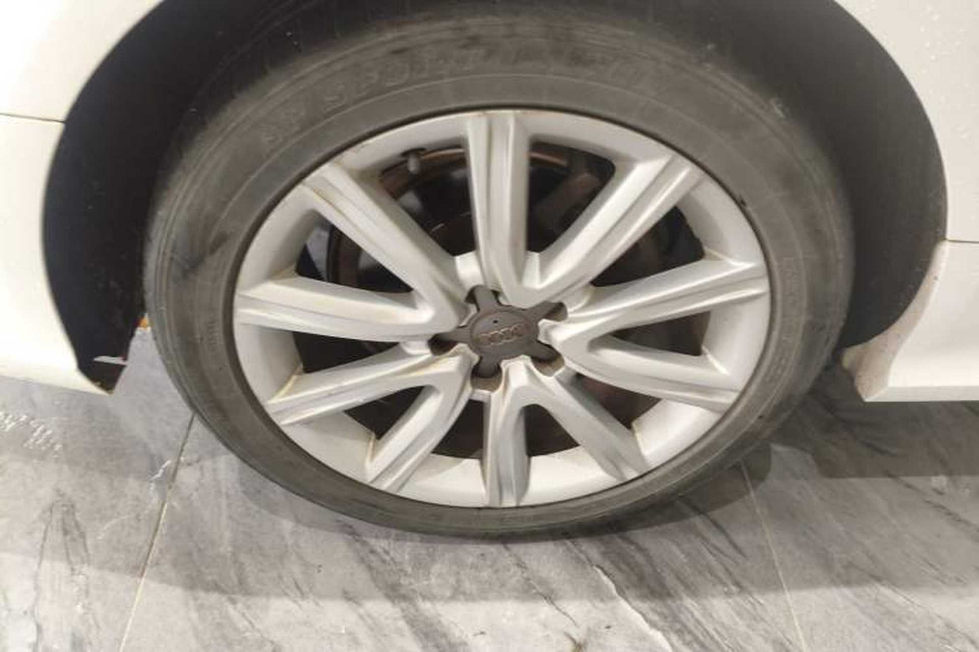 Used Audi A6L 2018 30th Anniversary Edition TFSI Trendy Model Right Rear Wheel Hub