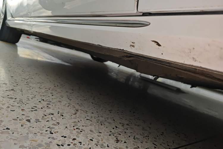 Used Audi A6L 2018 30th Anniversary Edition TFSI Trendy Model Right Side Sill