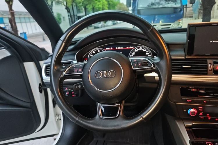 Used Audi A6L 2018 30th Anniversary Edition 45 TFSI quattro Sport model Steering Wheel