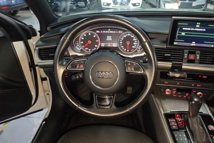 Used Audi A6L 2018 30th Anniversary Edition 45 TFSI quattro Sport model Steering Wheel