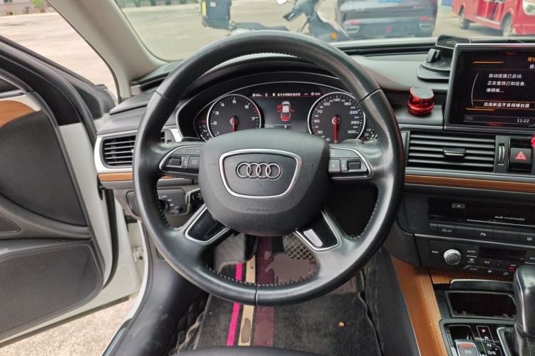 Used Audi A6L 2018 30th Anniversary Edition 30 FSI Style Model Steering Wheel