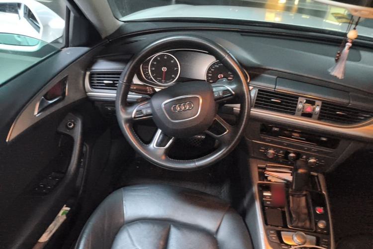 Used Audi A6L 2018 30th Anniversary Edition 35 TFSI Fashion Model Steering Wheel