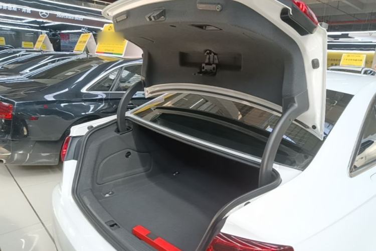 Used Audi A6L 2018 30th Anniversary Edition 35 TFSI Fashion Model Trunk