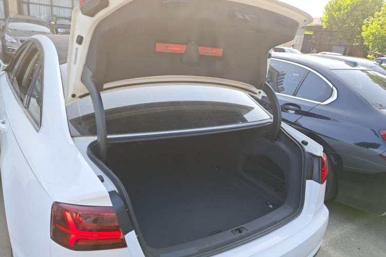 Used Audi A6L 2018 30th Anniversary Edition 35 TFSI Fashion Model Trunk