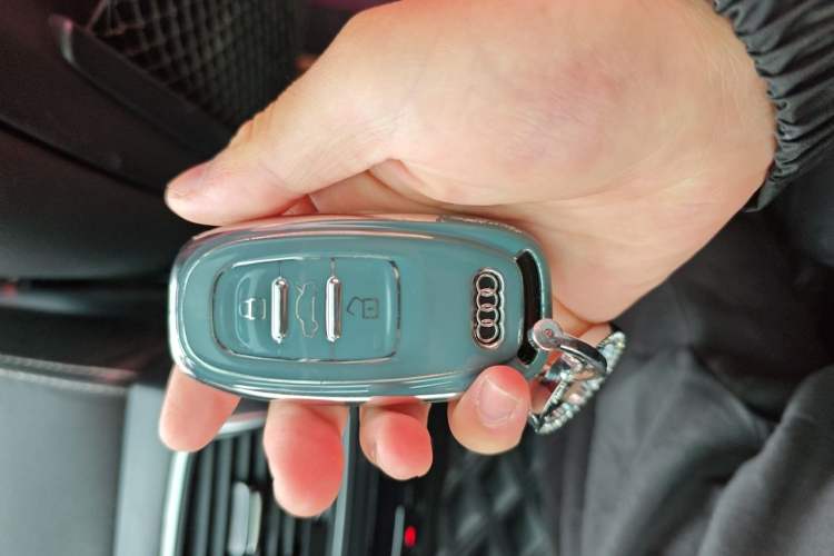 Used Audi A6L 2018 30th Anniversary Edition 30 FSI Style Model Vehicle Key