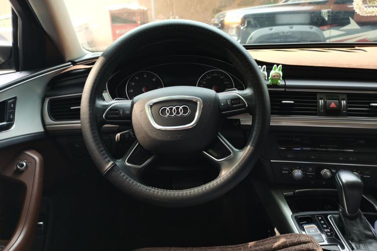 Used Audi A6L 2018 30th Anniversary Edition 35 TFSI Fashion Model Steering Wheel