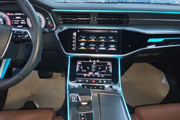 Used Audi A6L 2019 40 TFSI Luxury Prestige Edition Audio And AC Panel