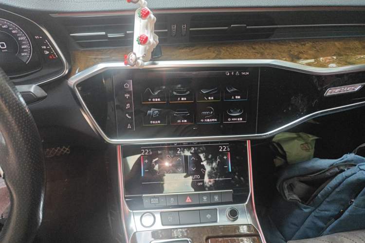 Used Audi A6L 2019 45 TFSI quattro Prestige Elegant Edition Audio And AC Panel