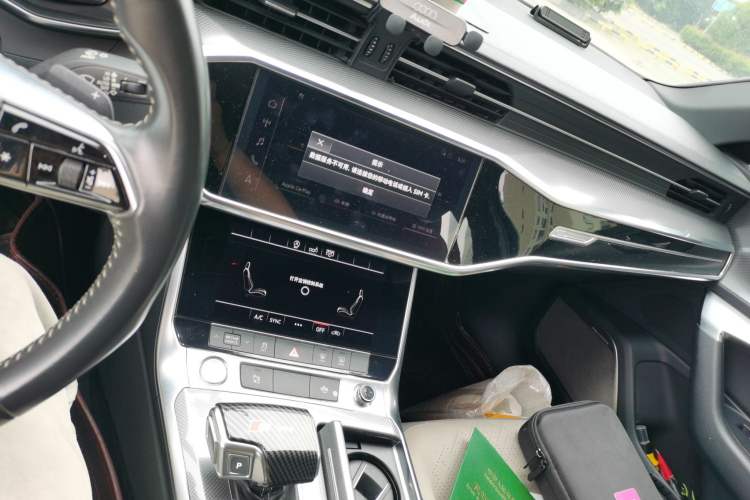 Used Audi A6L 2019 40 TFSI Luxury Dynamic Model Audio And AC Panel