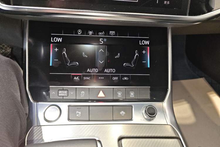 Used Audi A6L 2019 40 TFSI Luxury Prestige Edition Audio And AC Panel