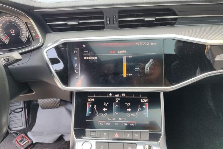 Used Audi A6L 2019 40 TFSI Luxury Dynamic Model Audio And AC Panel