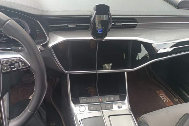 Used Audi A6L 2019 40 TFSI Luxury Prestige Edition Audio And AC Panel