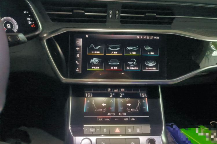 Used Audi A6L 2019 45 TFSI quattro Prestige Dynamic Edition Audio And AC Panel
