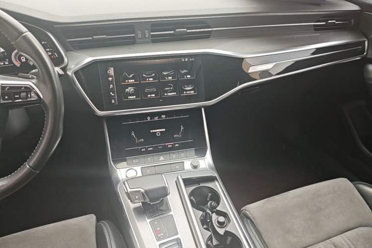 Used Audi A6L 2019 45 TFSI Prestige Dynamic Edition Audio And AC Panel