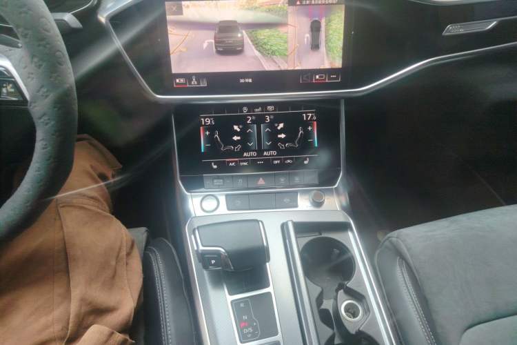 Used Audi A6L 2019 40 TFSI Luxury Dynamic Model Audio And AC Panel