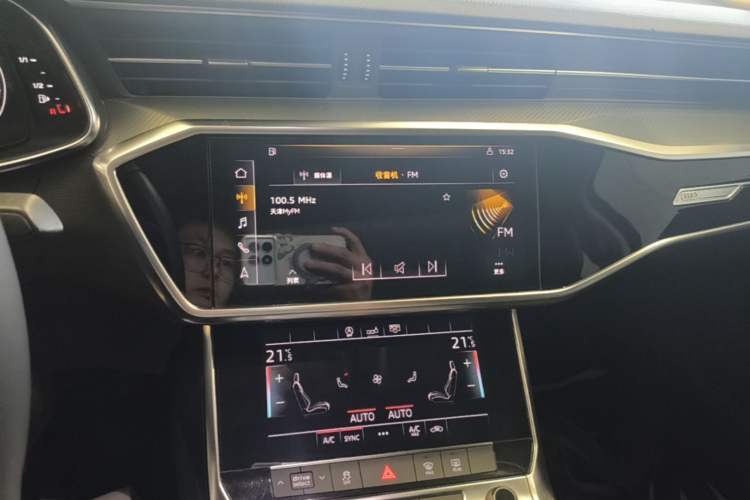 Used Audi A6L 2019 40 TFSI Luxury Prestige Edition Audio And AC Panel