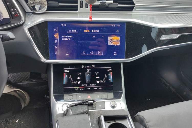 Used Audi A6L 2019 40 TFSI Luxury Dynamic Model Audio And AC Panel