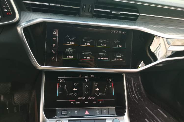 Used Audi A6L 2019 40 TFSI Luxury Prestige Edition Audio And AC Panel