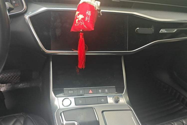 Used Audi A6L 2019 40 TFSI Luxury Dynamic Model Audio And AC Panel