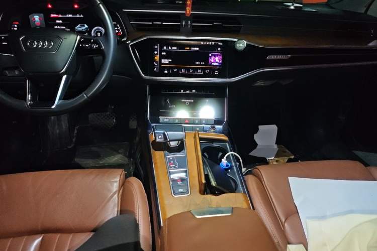 Used Audi A6L 2019 45 TFSI quattro Prestige Edition Audio And AC Panel