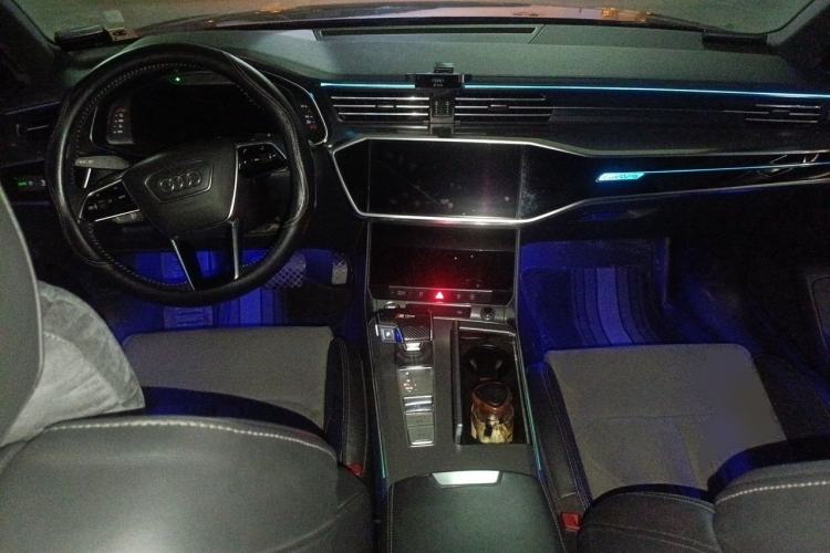 Used Audi A6L 2019 40 TFSI Luxury Dynamic Model Center Console