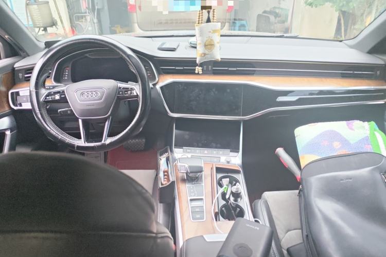 Used Audi A6L 2019 45 TFSI Prestige Dynamic Edition Center Console