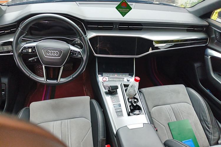 Used Audi A6L 2019 45 TFSI Prestige Dynamic Edition Center Console
