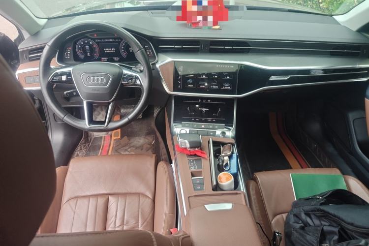 Used Audi A6L 2019 40 TFSI Luxury Prestige Edition Center Console