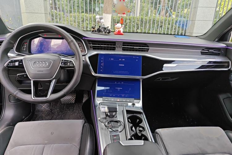 Used Audi A6L 2019 40 TFSI Luxury Dynamic Model Center Console