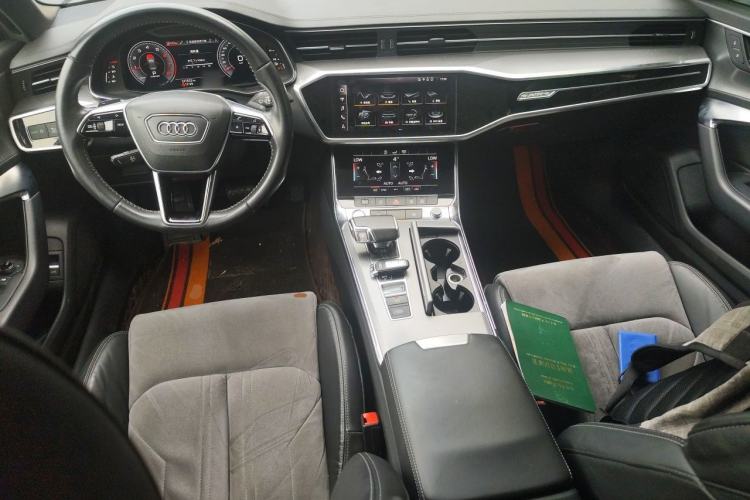 Used Audi A6L 2019 40 TFSI Luxury Dynamic Model Center Console