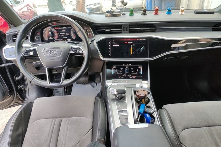 Used Audi A6L 2019 40 TFSI Luxury Dynamic Model Center Console