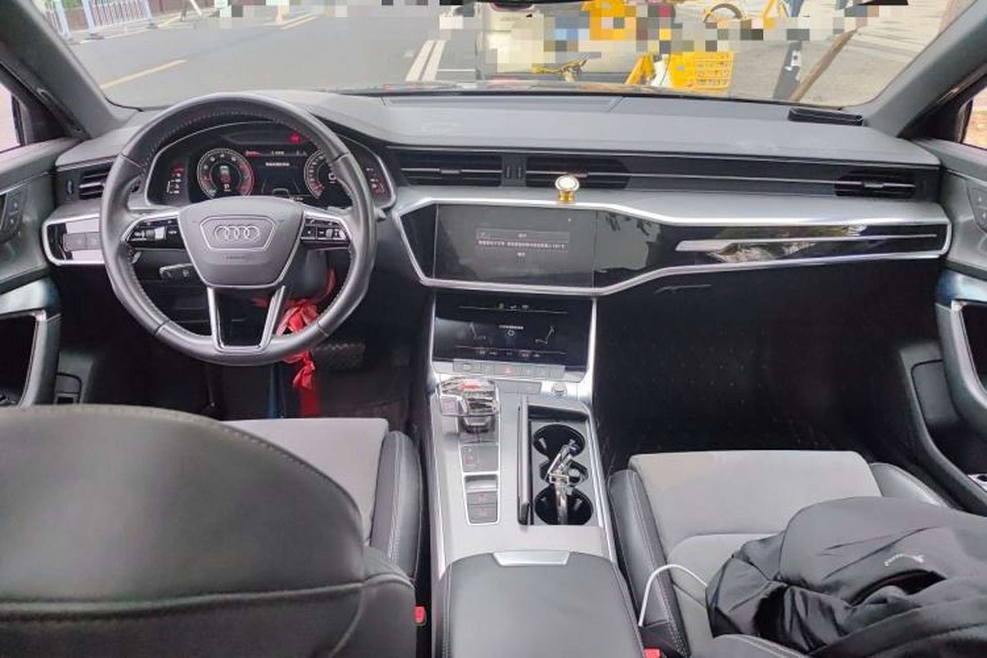 Used Audi A6L 2019 40 TFSI Luxury Dynamic Model Center Console