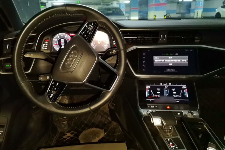 Used Audi A6L 2019 40 TFSI Luxury Dynamic Model Center Console