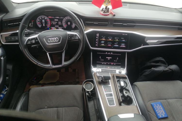 Used Audi A6L 2019 40 TFSI Luxury Dynamic Model Center Console