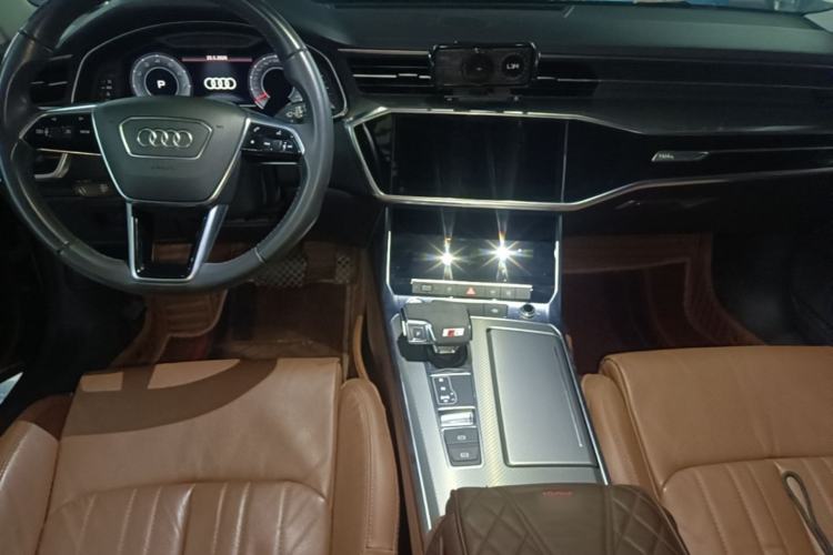 Used Audi A6L 2019 40 TFSI Luxury Prestige Edition Center Console