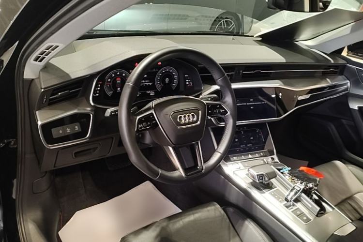 Used Audi A6L 2019 40 TFSI Luxury Prestige Edition Center Console