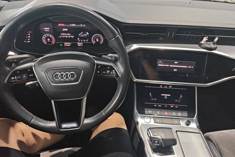 Used Audi A6L 2019 40 TFSI Luxury Dynamic Model Center Console