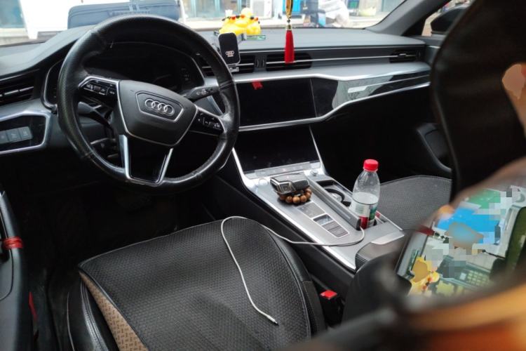 Used Audi A6L 2019 40 TFSI Luxury Dynamic Model Center Console