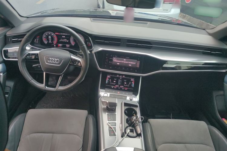 Used Audi A6L 2019 40 TFSI Luxury Dynamic Model Center Console
