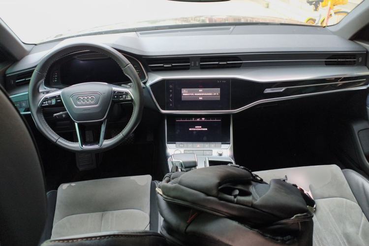 Used Audi A6L 2019 45 TFSI Prestige Dynamic Edition Center Console