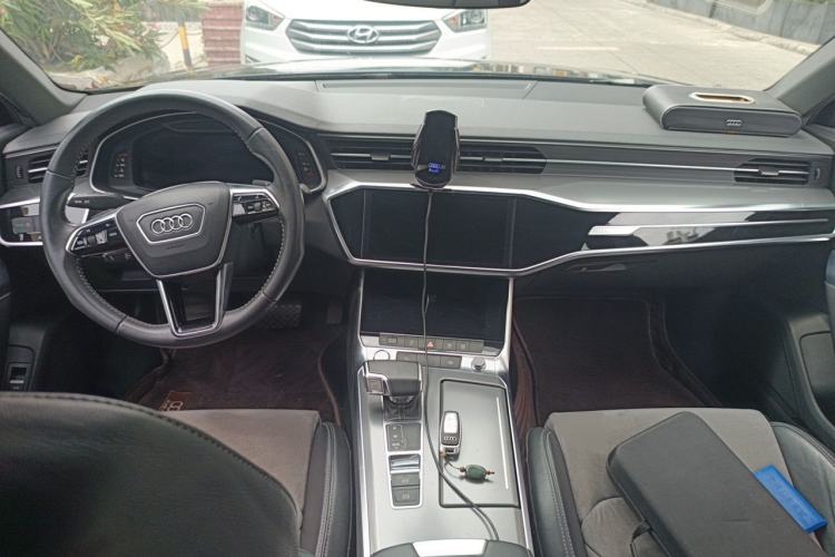 Used Audi A6L 2019 40 TFSI Luxury Prestige Edition Center Console