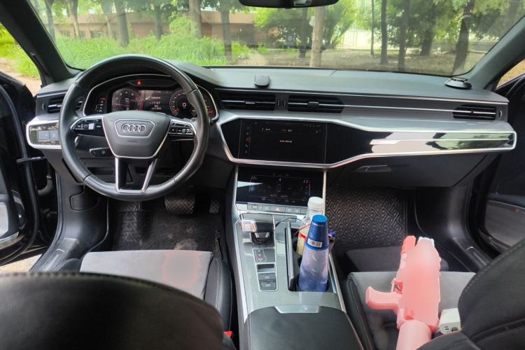 Used Audi A6L 2019 40 TFSI Luxury Dynamic Model Center Console