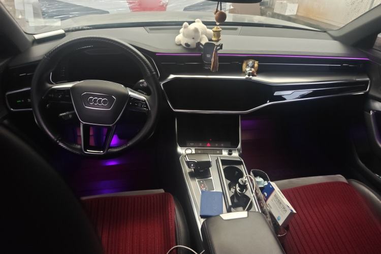 Used Audi A6L 2019 40 TFSI Luxury Dynamic Model Center Console