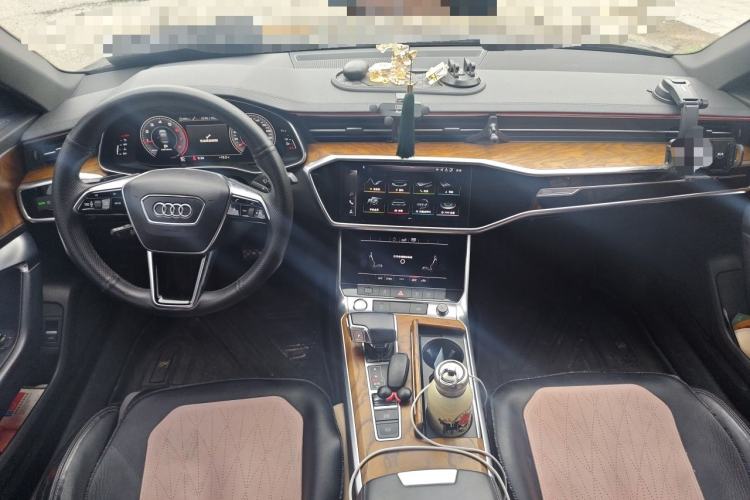 Used Audi A6L 2019 40 TFSI Luxury Dynamic Model Center Console