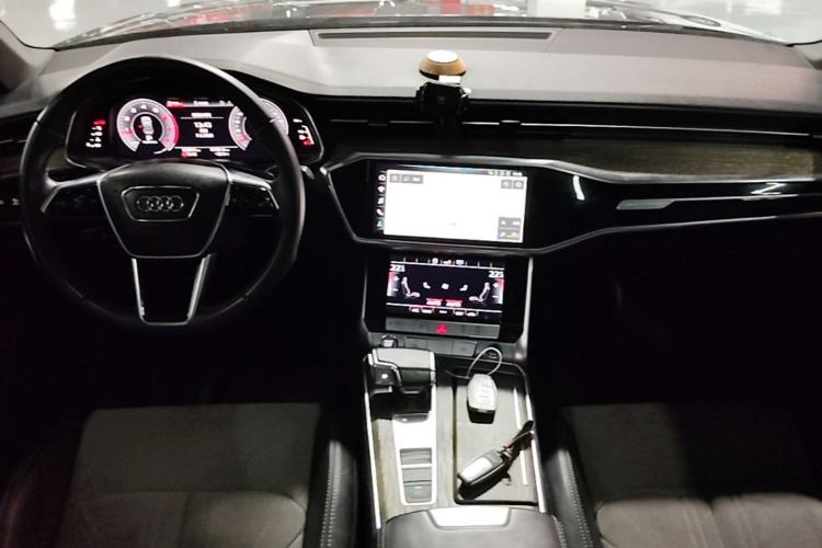 Used Audi A6L 2019 40 TFSI Luxury Dynamic Model Center Console