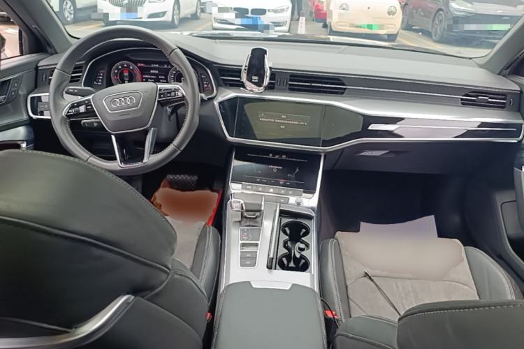Used Audi A6L 2019 40 TFSI Luxury Dynamic Model Center Console