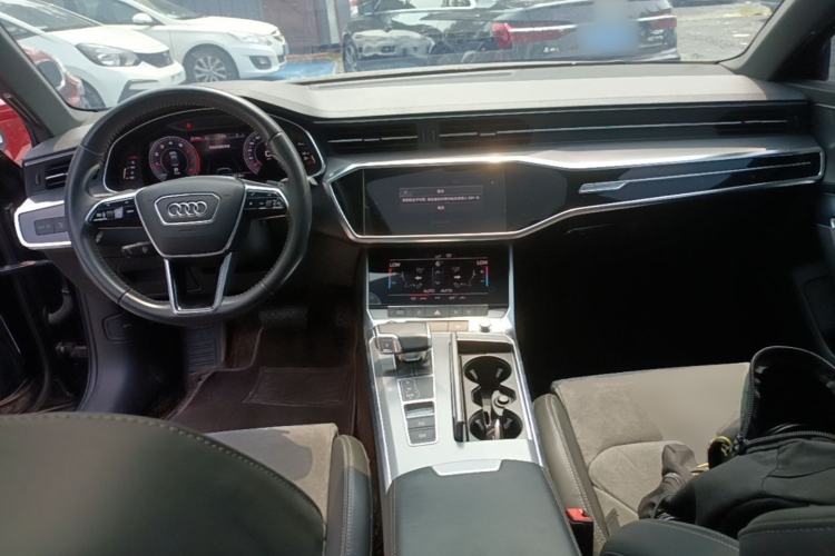 Used Audi A6L 2019 40 TFSI Luxury Dynamic Model Center Console