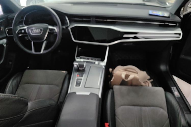 Used Audi A6L 2019 45 TFSI Prestige Dynamic Edition Center Console