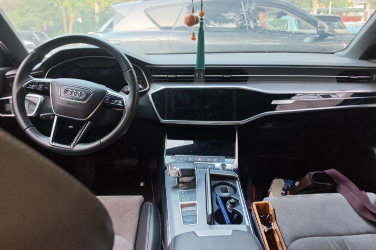 Used Audi A6L 2019 45 TFSI Prestige Dynamic Edition Center Console