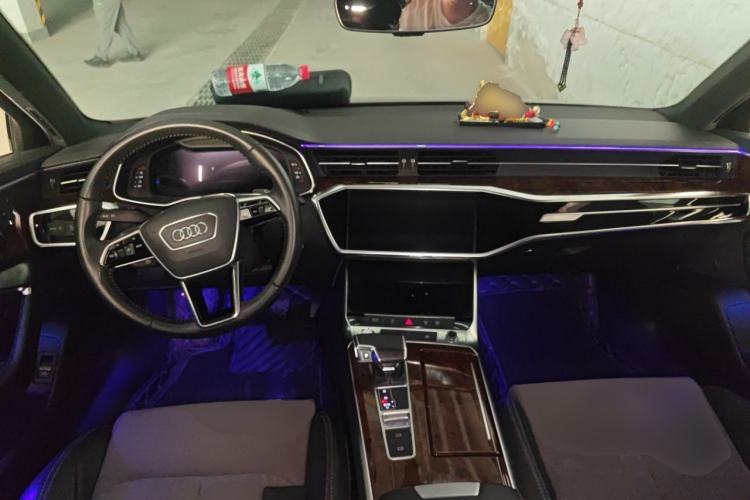 Used Audi A6L 2019 45 TFSI Prestige Dynamic Edition Center Console